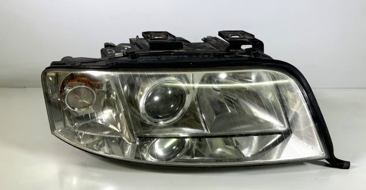 AUDI 4B0941004BJ Headlight right AUDI A6 / A6 ALLROAD (C5) (1997-2005)
