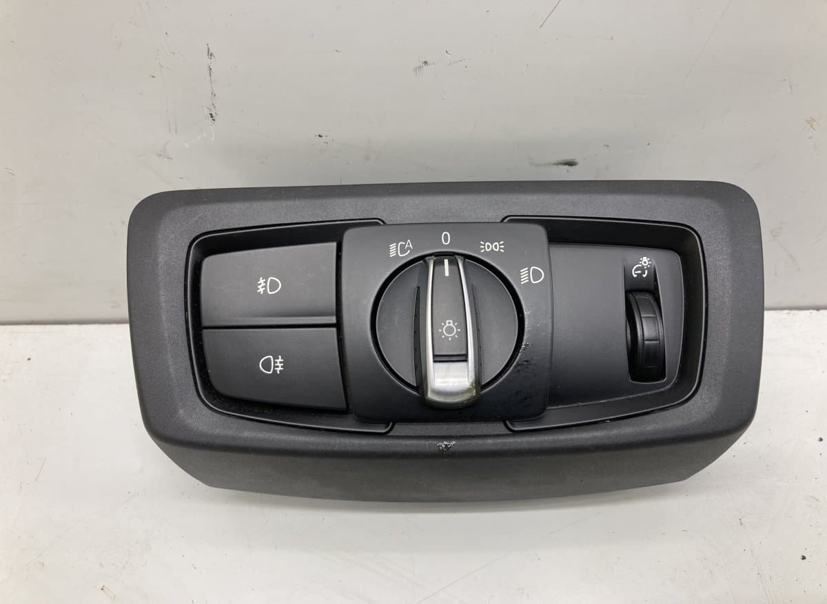 BMW 6824888 Headlight Switch BMW 2 Active Tourer (F45, F46) (2013-2021)