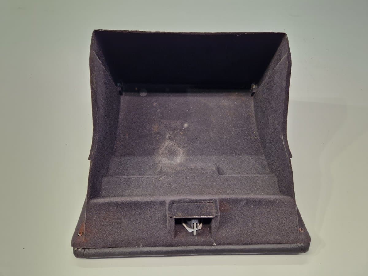 MASERATI 372308113 Glove Compartment Compl. MASERATI QUATTROPORTE II (03.94-)