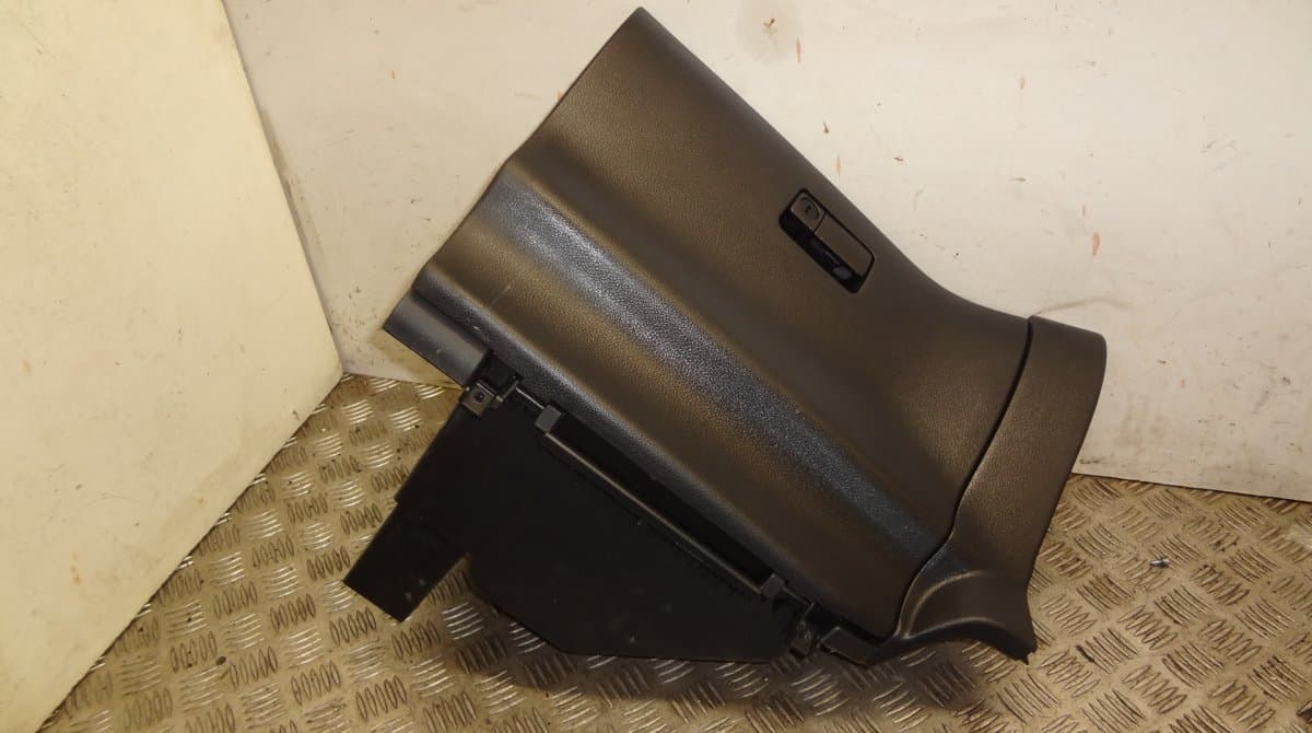 NISSAN Glove Compartment Compl. NISSAN X-TRAIL II (T31) (2007-2013)