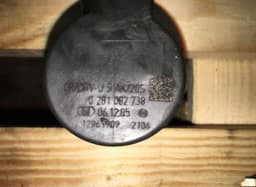BMW Fuel pressure regulator BMW 7 (E65, E66) (2001-2009) — thumbnail 2