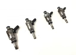 SKODA 0261500074 0261500057 0261500160 Fuel injector set SKODA SUPERB II (3T4, 3T5) (2008-2015) — thumbnail 1