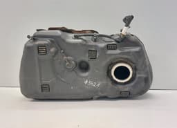 HONDA 17044SWWE00 17495SWWE0 17500SXS Fuel Tank HONDA CR-V III (RE) (2006-2012) — thumbnail 1