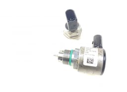 VW 28523501 Fuel pressure regulator set VW GOLF VII (5G1, BA5, BV5, BQ1, BE) (2012-2020) — thumbnail 1