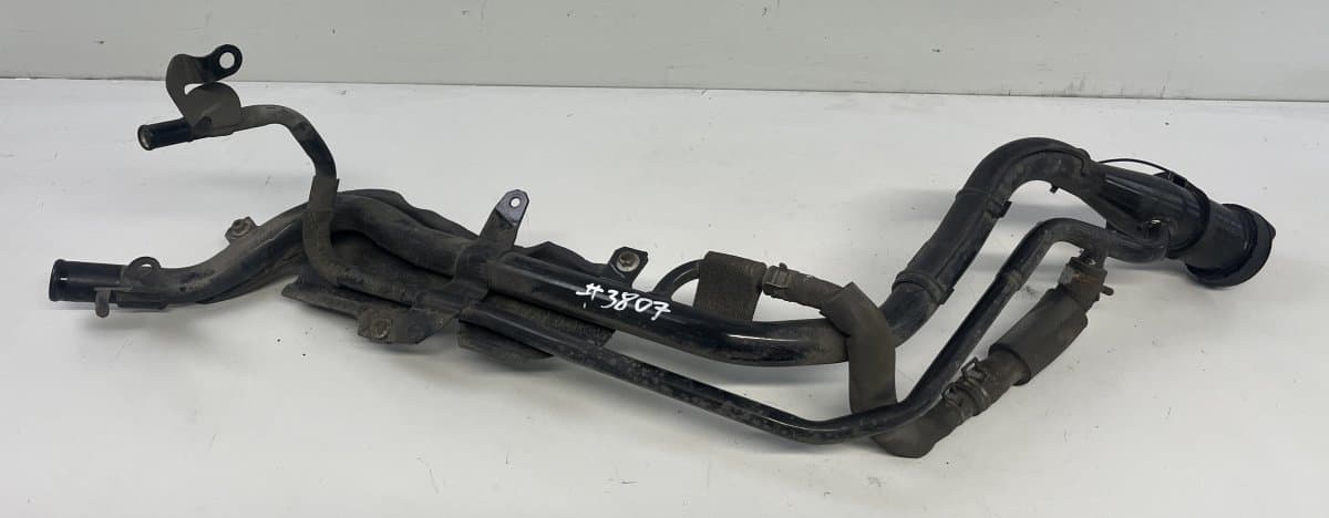 MAZDA B45G42210 KD53-42-240A KD55-42-250 Fuel Tank Filler Neck MAZDA 3 III (BM) (2013-2018)