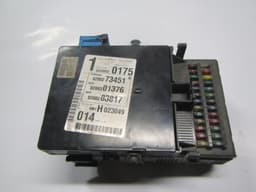 RENAULT 8200283817 Fuse box RENAULT ESPACE IV (JK0/1) (2002-2015) — thumbnail 1