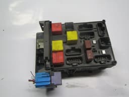 RENAULT 8200283817 Fuse box RENAULT ESPACE IV (JK0/1) (2002-2015) — thumbnail 2