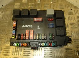 MERCEDES-BENZ A2215451401 Fuse box MERCEDES-BENZ S-CLASS (W221) (2005-2013) — thumbnail 1
