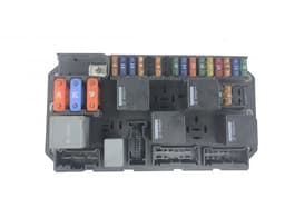 LAND ROVER LR021665 Fuse box LAND ROVER RANGE ROVER III (LM) (2002-2012) — thumbnail 2