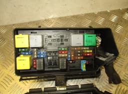 MERCEDES-BENZ Fuse box MERCEDES-BENZ ML-CLASS (W164) (2005-2011) — thumbnail 4