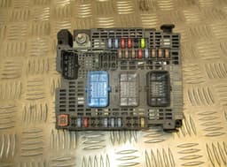 PEUGEOT Fuse box PEUGEOT 508 I (W23) (2010-2018) — thumbnail 2