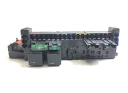 MERCEDES-BENZ 05045139 05045135 05045131 Fuse box MERCEDES-BENZ SL-CLASS (R230) (2001-2012) — thumbnail 2
