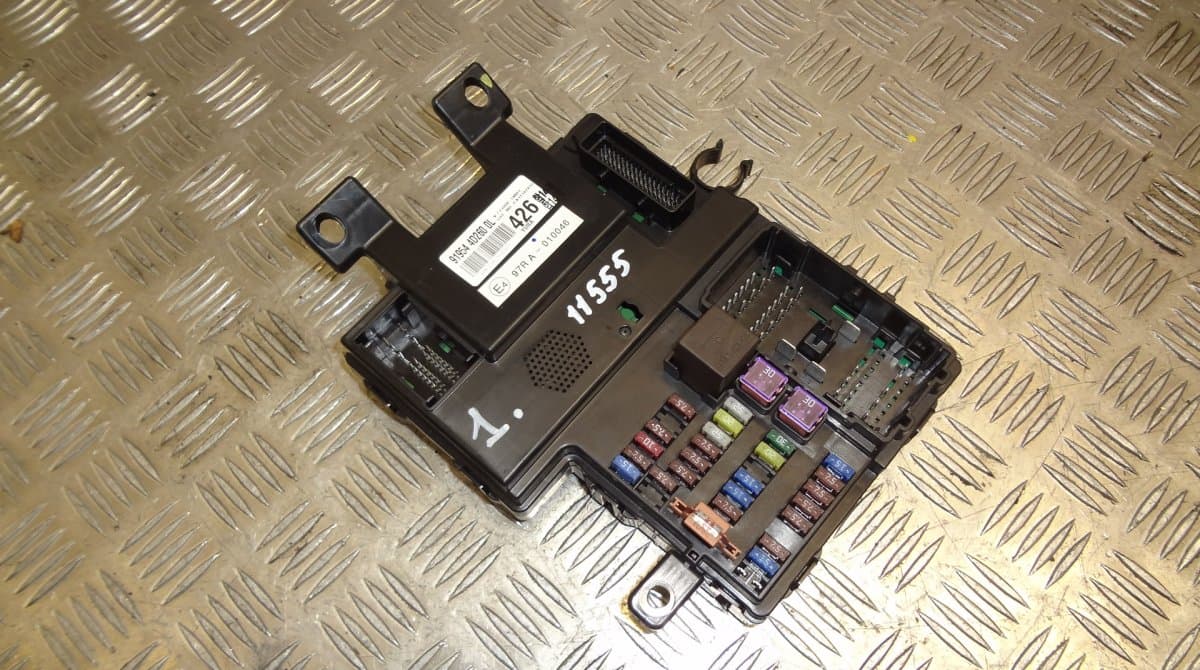 97RA-010046 97RA010046 Fuse box KIA CARNIVAL III (VQ) (2005-2014)