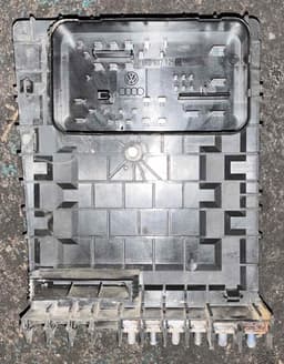 SKODA Fuse box SKODA OCTAVIA II (1Z) (2004-2013) — thumbnail 3