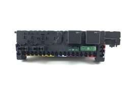 MERCEDES-BENZ 05045139 05045135 05045131 Fuse box MERCEDES-BENZ SL-CLASS (R230) (2001-2012) — thumbnail 2