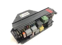 MERCEDES-BENZ F005V01064 F005V01024 F005V01303 F005V01025 F005V01202 F005V01063 F005V01059 Fuse box MERCEDES-BENZ SLK (R172) (2011-2020) — thumbnail 1