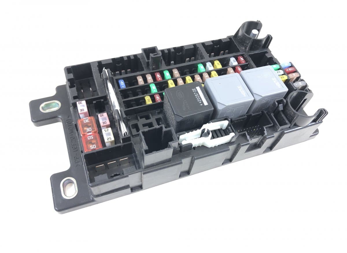 LAND ROVER LR144132 Fuse box LAND ROVER DISCOVERY SPORT (L550) (2014-)