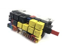 MERCEDES-BENZ 05045114 05045116 Fuse box MERCEDES-BENZ S-CLASS (W220) (1998-2005) — thumbnail 1