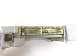 TOYOTA 8273047550 Fuse box TOYOTA PRIUS III PLUS (XW40) (2011-2021) — thumbnail 3