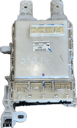 TOYOTA 8273042370 Fuse box TOYOTA RAV 4 III (XA30) (2005-2012) — thumbnail 1