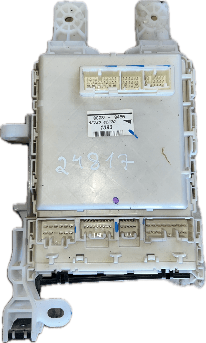 8273042370 Fuse box TOYOTA RAV 4 III (XA30) (2005-2012)