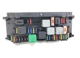MERCEDES-BENZ F005V01064 F005V01024 F005V01303 F005V01025 F005V01202 F005V01063 F005V01059 Fuse box MERCEDES-BENZ E-CLASS (W212) (2009-2016) — thumbnail 2