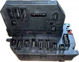 MERCEDES-BENZ 22154074550 2215401001 A2215404550 2215404550 A2215401001 Fuse box MERCEDES-BENZ S-CLASS (W221) (2005-2013) — thumbnail 1