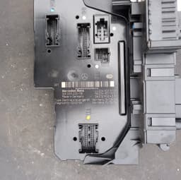 MERCEDES-BENZ 5DK00922578 2049009101 a2049009101 2049011901 2129024301 Fuse box MERCEDES-BENZ GLK-CLASS (X204) (2008-2015) — thumbnail 4