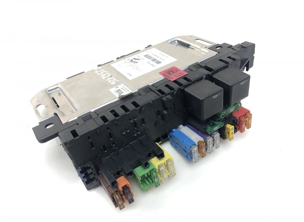 MERCEDES-BENZ 05045139 05045135 05045131 Fuse box MERCEDES-BENZ SL-CLASS (R230) (2001-2012)