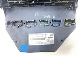 MERCEDES-BENZ F005V01064 F005V01024 F005V01303 F005V01025 F005V01202 F005V01063 F005V01059 Fuse box MERCEDES-BENZ C-CLASS (W204) (2007-2013) — thumbnail 4