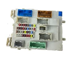 VOLVO 36003145 Fuse box VOLVO V40 (2012-2019) — thumbnail 2