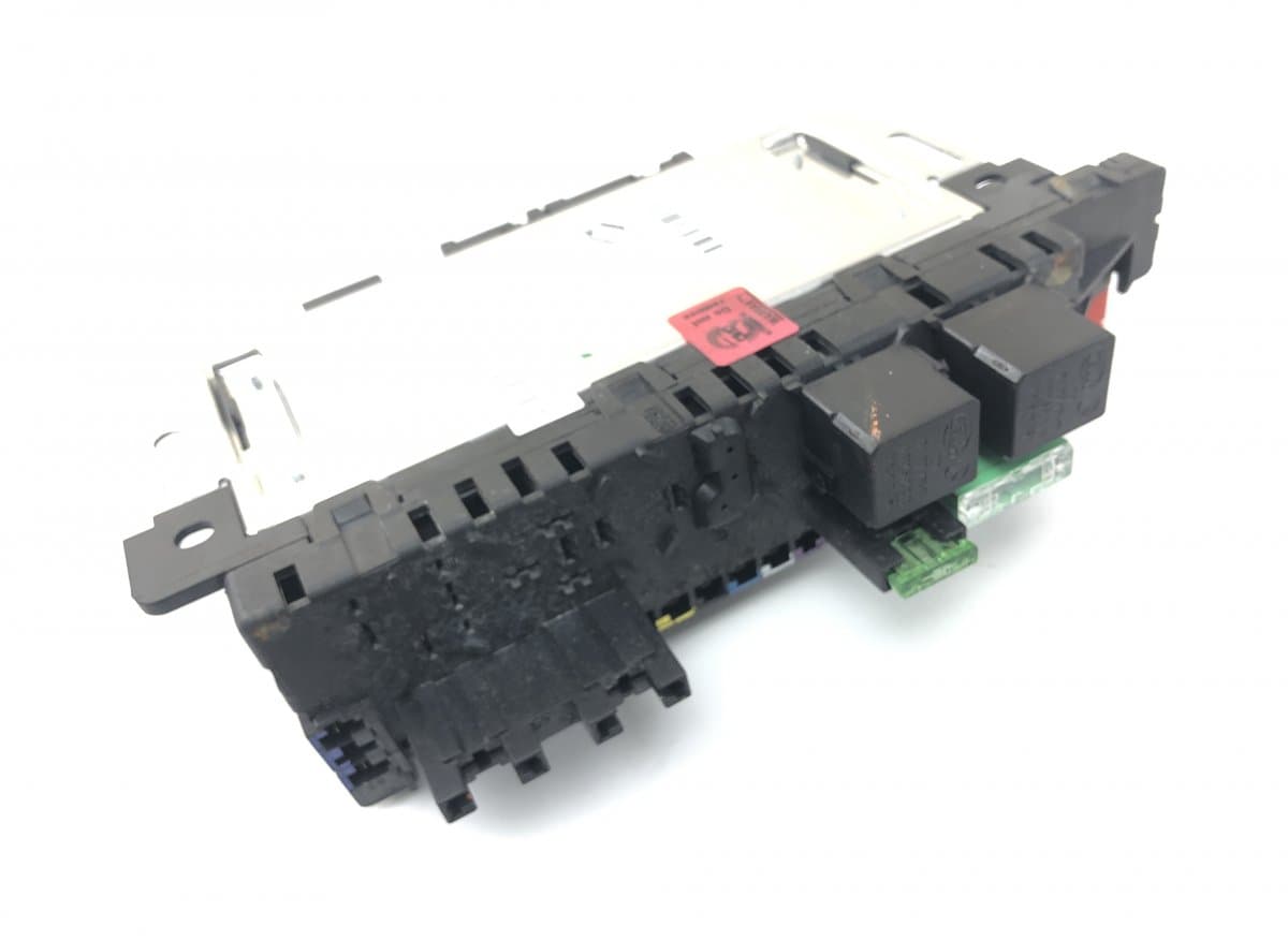 MERCEDES-BENZ 05045139 05045135 05045131 Fuse box MERCEDES-BENZ SL-CLASS (R230) (2001-2012)