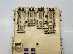 TOYOTA 8273042750B Fuse box TOYOTA RAV 4 IV (XA40) (2012-2019) — thumbnail 4