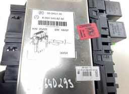 MERCEDES-BENZ 05045139 05045135 05045131 Fuse box MERCEDES-BENZ SL-CLASS (R230) (2001-2012) — thumbnail 4