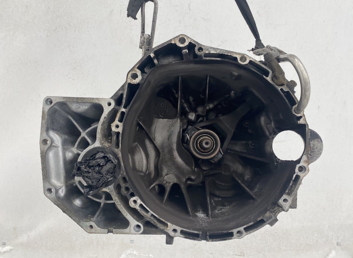 NISSAN 7489625 Gearbox NISSAN X-TRAIL I (T30) (2001-2007)