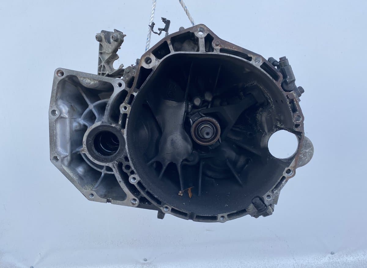 NISSAN Gearbox NISSAN X-TRAIL I (T30) (2001-2007)