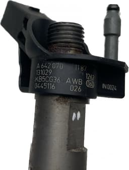 MERCEDES-BENZ Fuel Injector MERCEDES-BENZ CLS (C218) (2011-2017) — thumbnail 1