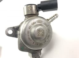 SKODA 04E906036BC 04E127027N Fuel Injector SKODA SCALA (NW1) (2019-) — thumbnail 4