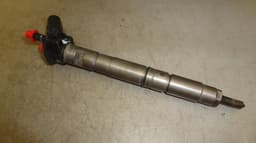 VW Fuel Injector VW PHAETON (3D) (2002-2016) — thumbnail 2
