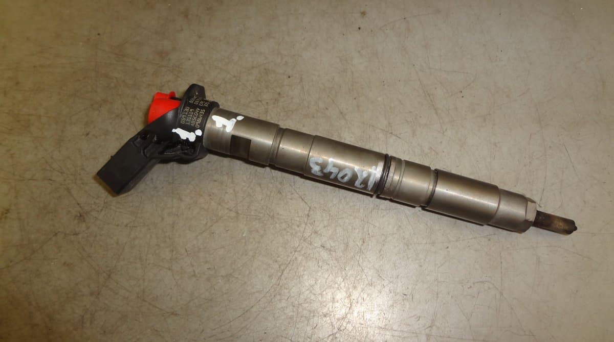 Fuel Injector VW PHAETON (3D) (2002-2016)