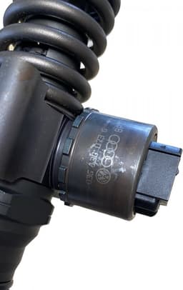 VW Fuel Injector VW JETTA III (1K2) (2005-2010) — thumbnail 4