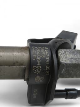 MERCEDES-BENZ A6420700587 A6420701987 A6420701387 Fuel Injector MERCEDES-BENZ R-CLASS (W251) (2006-2013) — thumbnail 2