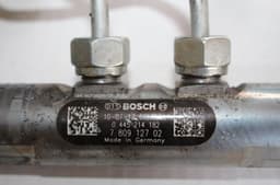 BMW Fuel Distributor / fuel rail BMW 3 (E90, E91, E92, E93) (2005-2011) — thumbnail 3
