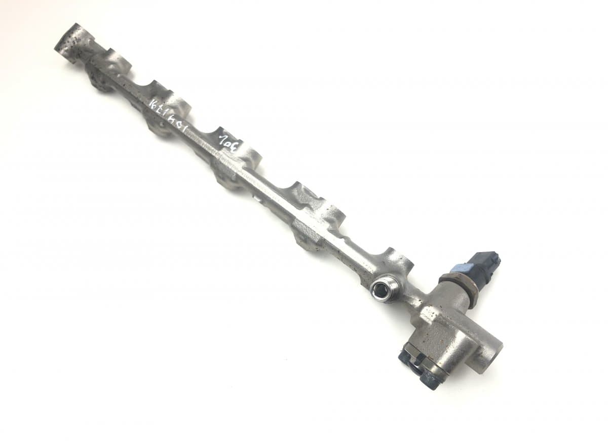 TOYOTA 2380047020 Fuel Distributor / fuel rail TOYOTA C-HR I (AX10, AX50) (2016-2023)