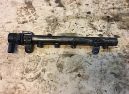 JEEP Fuel Distributor / fuel rail JEEP GRAND CHEROKEE III (WH) (2005-2010) — thumbnail 1