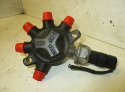 FORD Fuel Distributor / fuel rail FORD MONDEO Mk IV (BA7) (2007-2014) — thumbnail 4