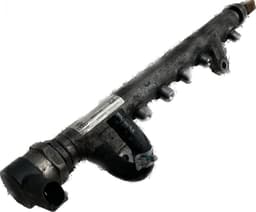 VW Fuel Distributor / fuel rail VW GOLF VI (5K) (2008-2013) — thumbnail 1