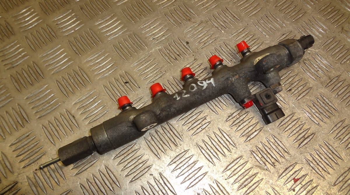 Fuel Distributor / fuel rail MAZDA CX-7 (ER) (2006-2014)
