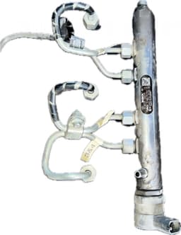 LAND ROVER Fuel Distributor / fuel rail LAND ROVER RANGE ROVER SPORT II (L494) (2013-2022) — thumbnail 2