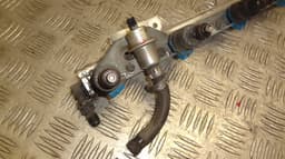 VOLVO Fuel Distributor / fuel rail VOLVO S70 / V70 / C70 (P80) (1996-2005) — thumbnail 5